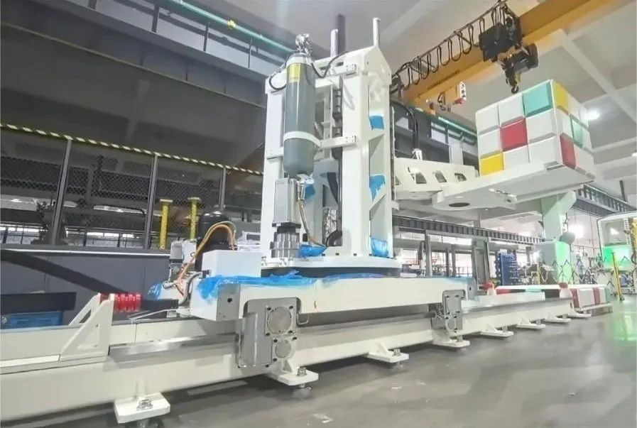 APEX減速機和齒輪齒條-重型負載五軸聯(lián)動碼垛機典型應(yīng)用案例.jpeg